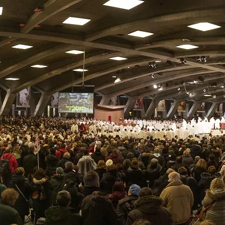 Szálloda Aux Armes De Belgique 2*