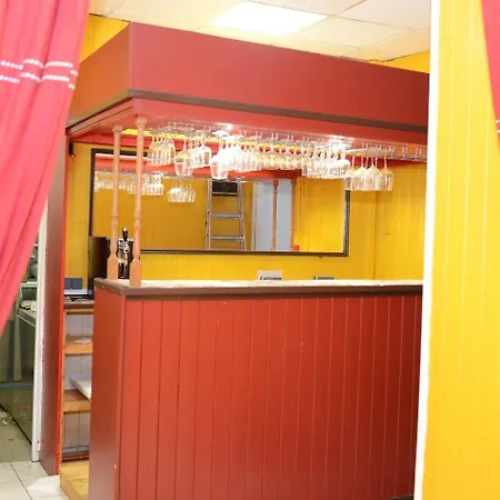 Aux Armes De Belgique Hotel