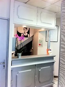 Aux Armes De Belgique Hotel Lurdy